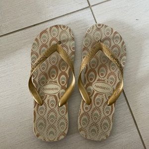 Havaianas rubber flip flop